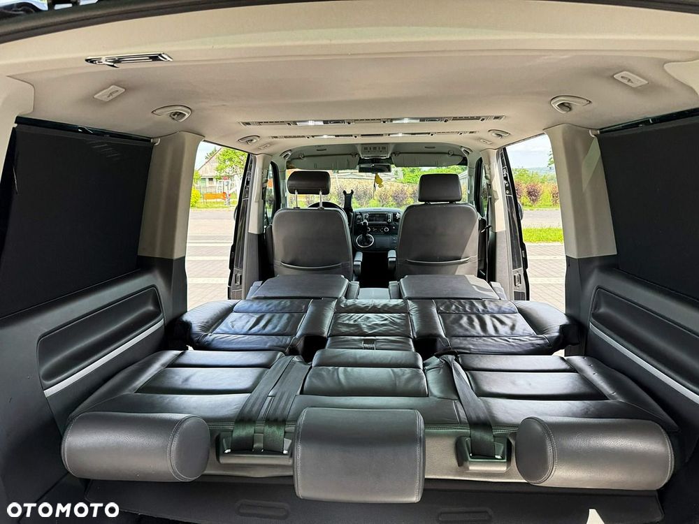 Volkswagen Multivan - 8