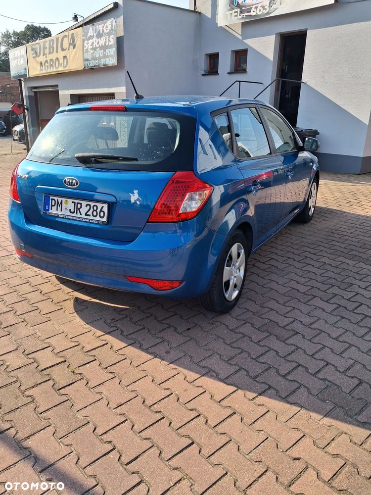 Kia Ceed - 2