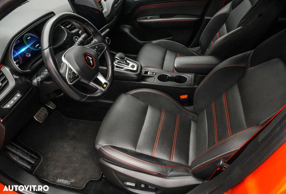 Renault Arkana E-TECH 145 R.S.LINE - 11