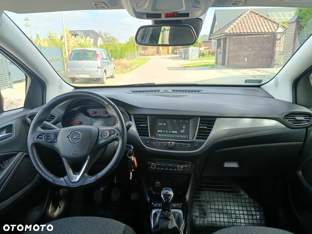 Opel Crossland X - 13