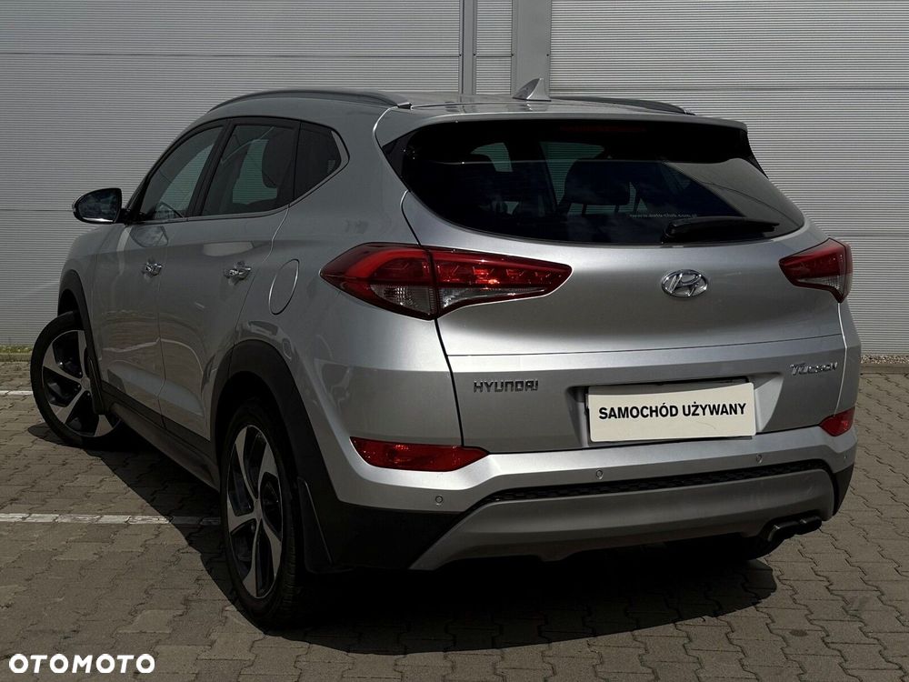 Hyundai Tucson 2.0 CRDI BlueDrive Style 2WD - 7