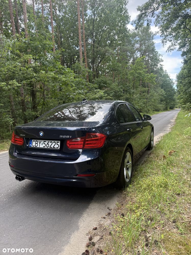 BMW Seria 3 2013 photo 4