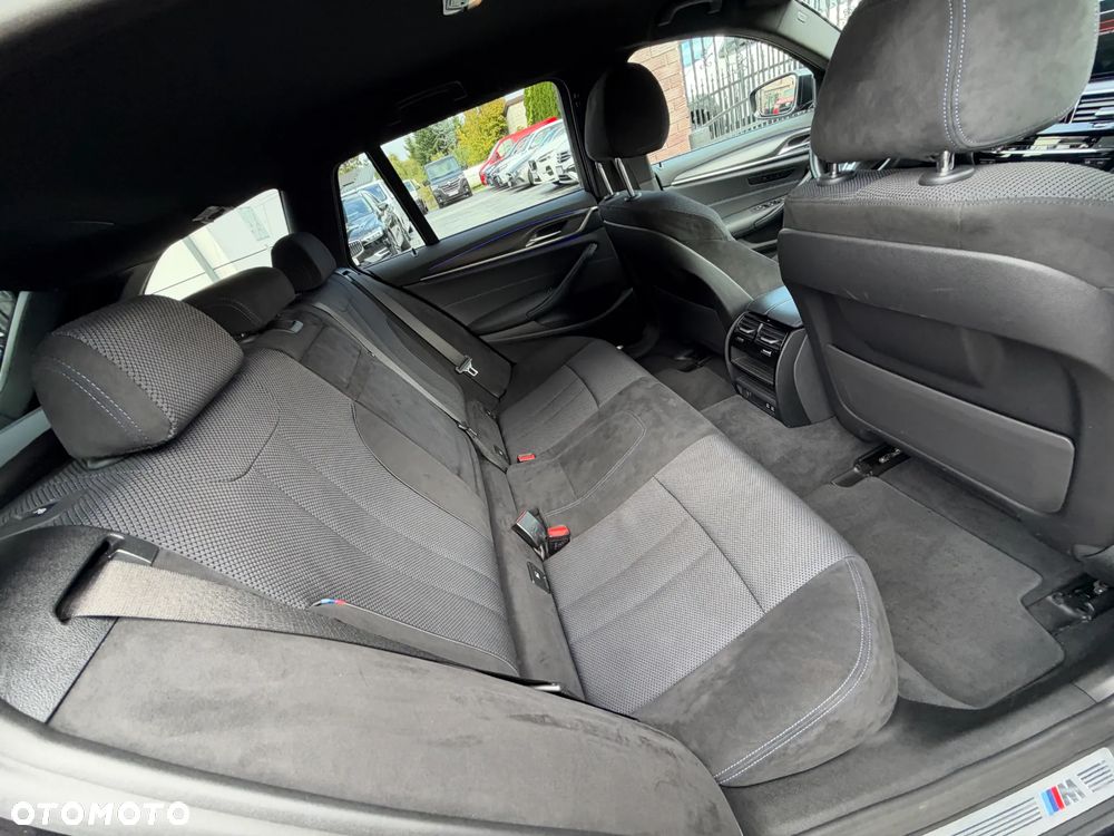 BMW Seria 5 540i xDrive mHEV M Sport sport - 36