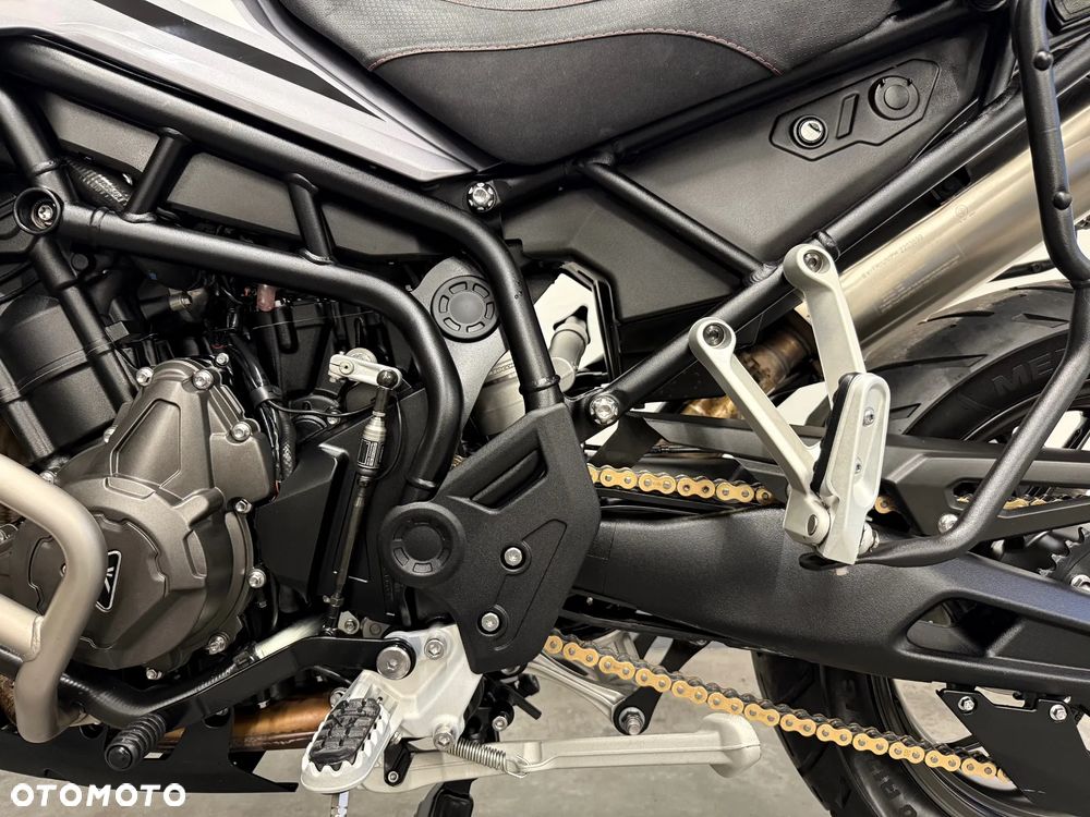 Triumph Tiger - 24