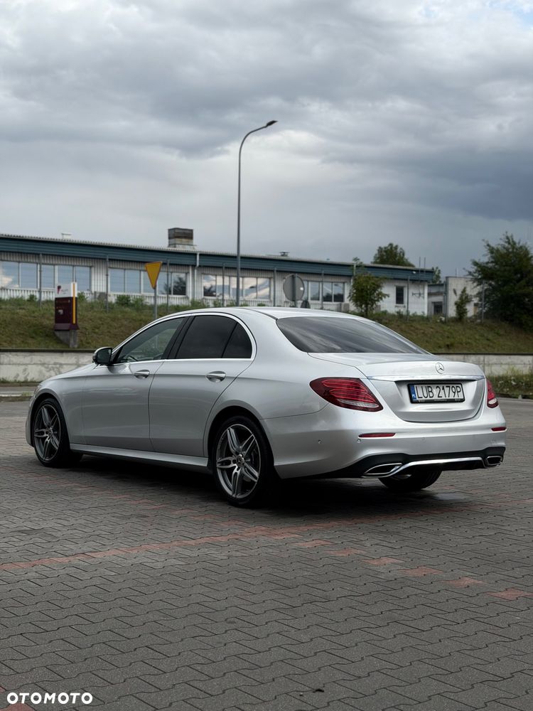 Mercedes-Benz Klasa E 220 d 4-Matic 9G-TRONIC - 5