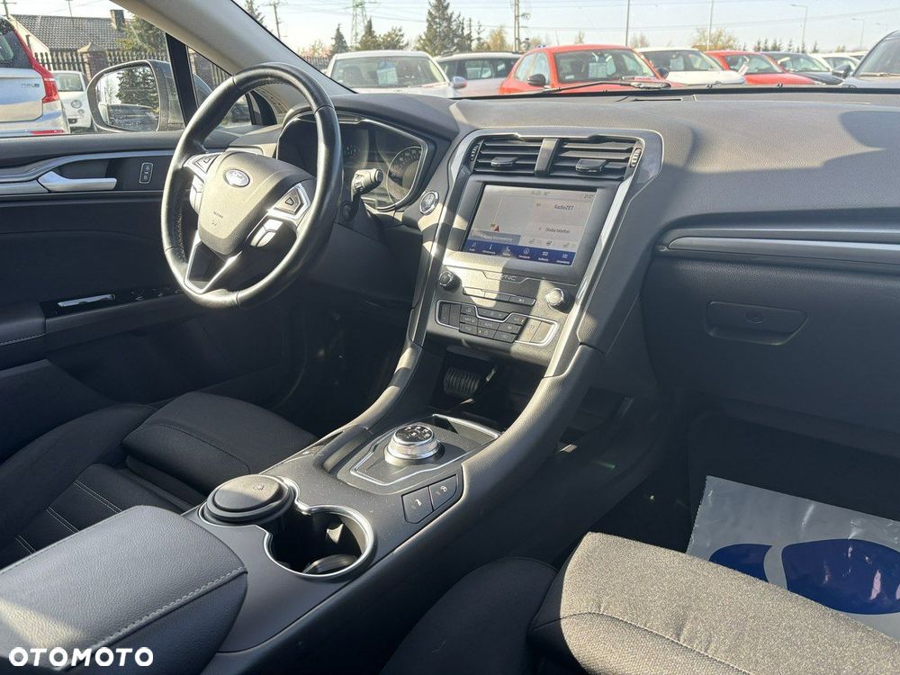 Ford Mondeo - 27