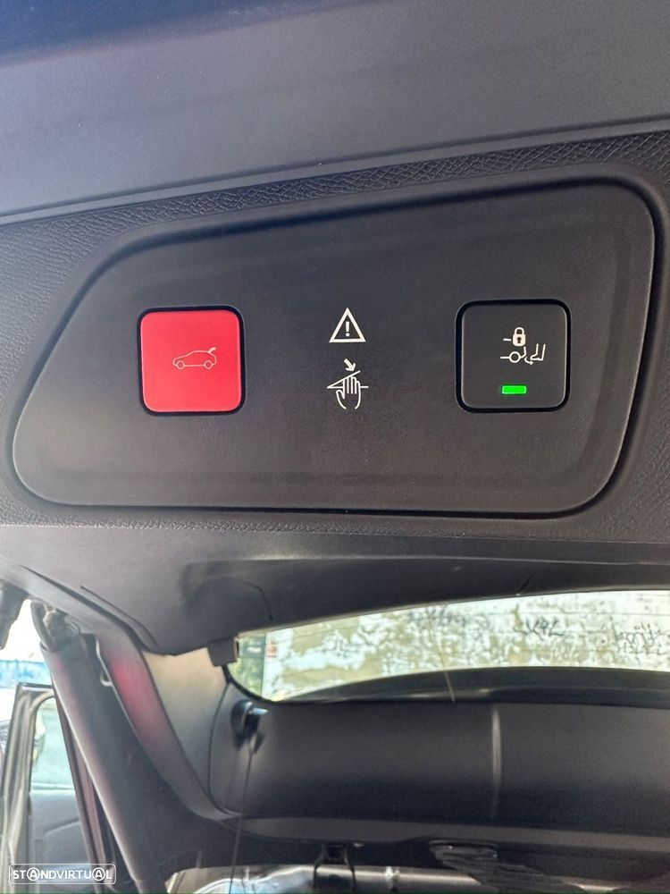 Peugeot 3008 1.2 PureTech Allure EAT6 - 22