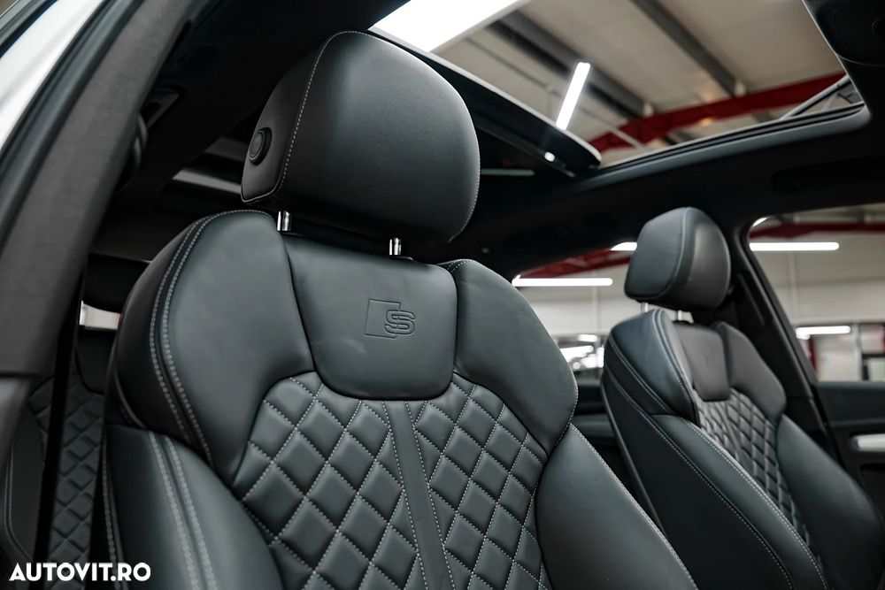 Audi Q5 55 TFSIe quattro S tronic S line - 8