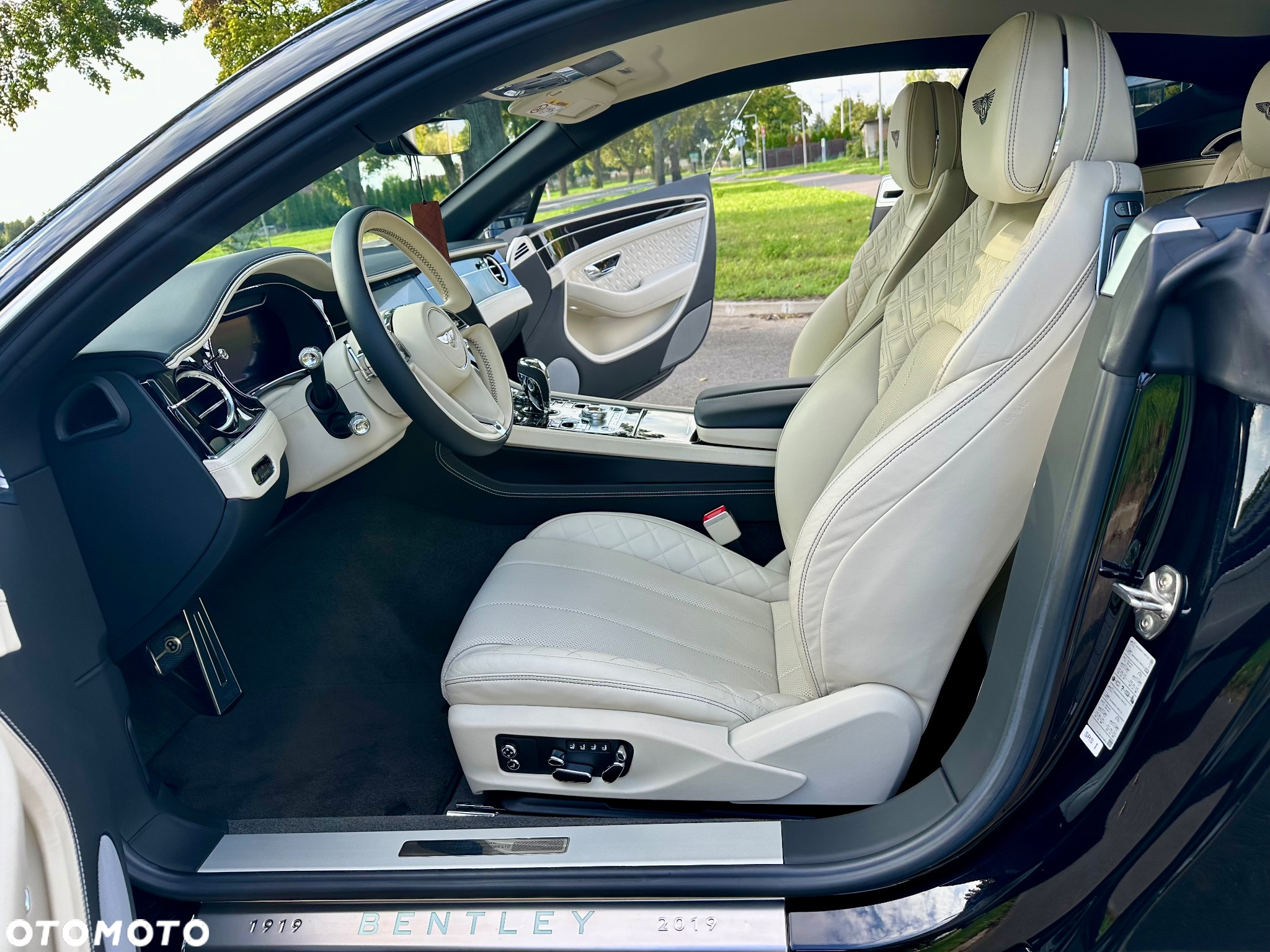 Bentley Continental GT New - 13