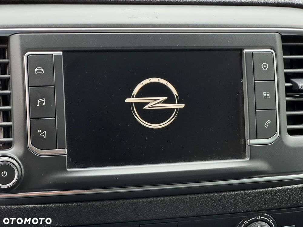 Opel Vivaro - 24