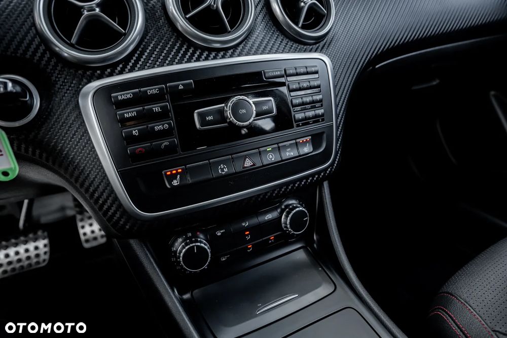 Mercedes-Benz Klasa A 220 4Matic 7G-DCT AMG Line - 34