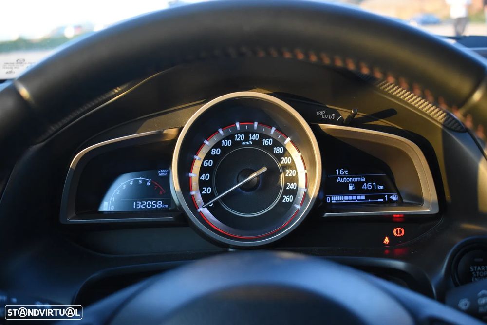 Mazda 3 Hatchback 1.5 Sky-G Evolve Navi - 17