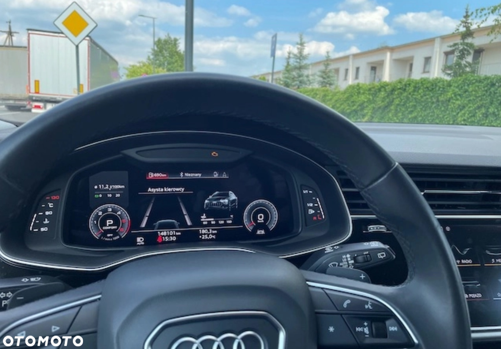 Audi Q8 - 10