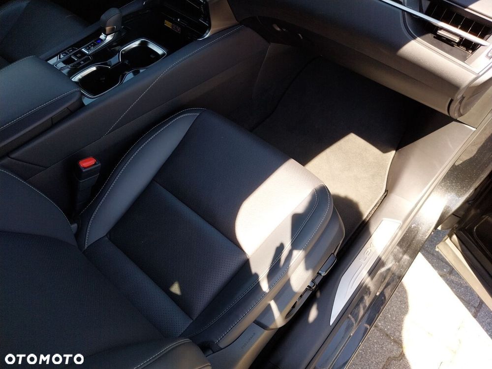 Lexus RX - 10