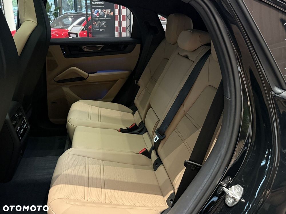 Porsche Cayenne - 33