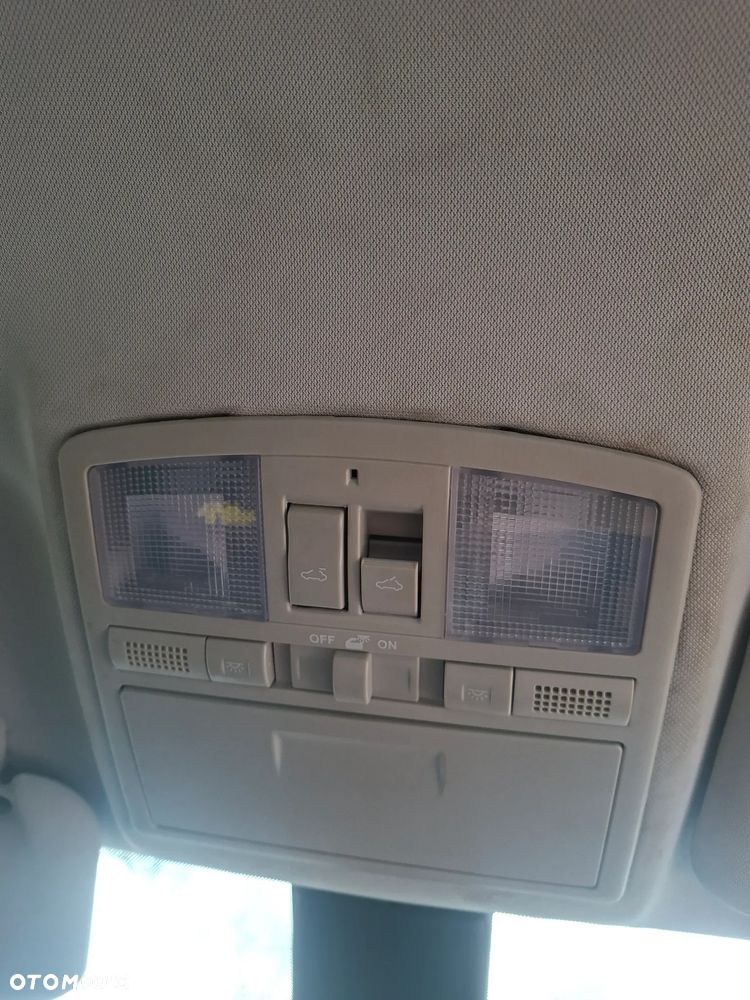 Lampka oświetlenia kabiny Mazda 6 GH 2007-2012 - 2