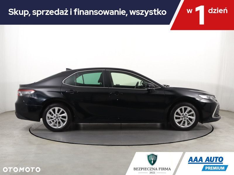 Toyota Camry - 7