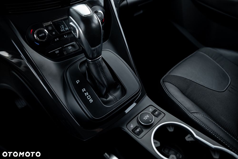 Ford Kuga - 33