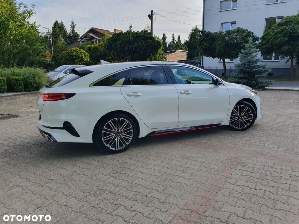 Kia ProCeed 1.6 T-GDI GT - 32