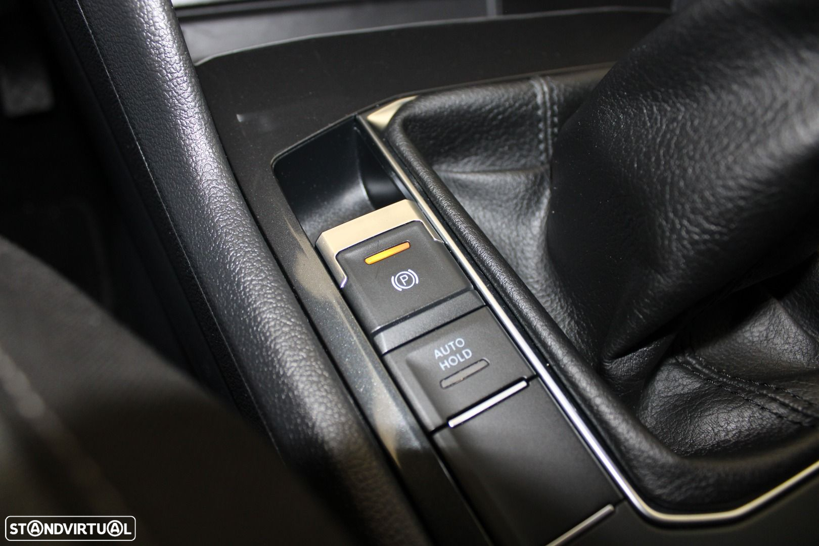 VW Tiguan 2.0 TDI Confortline - 21
