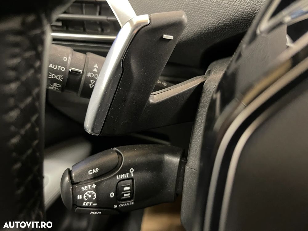 Peugeot 3008 PureTech 130 Stop & Start GPF EAT8 Allure Business-Paket - 30