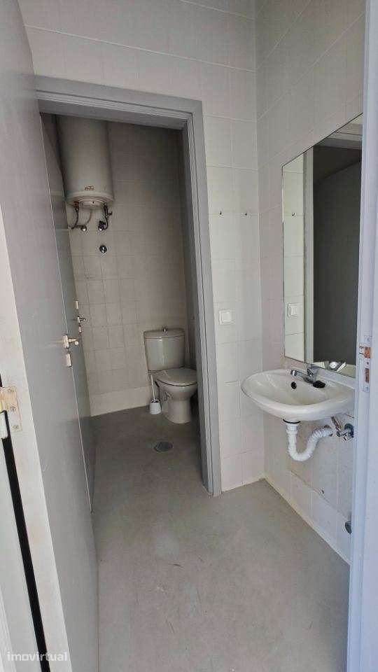Escritório / 50m2 / 500€/ Av. Republica / Centro / Gaia/ - Grande imagem: 4/10