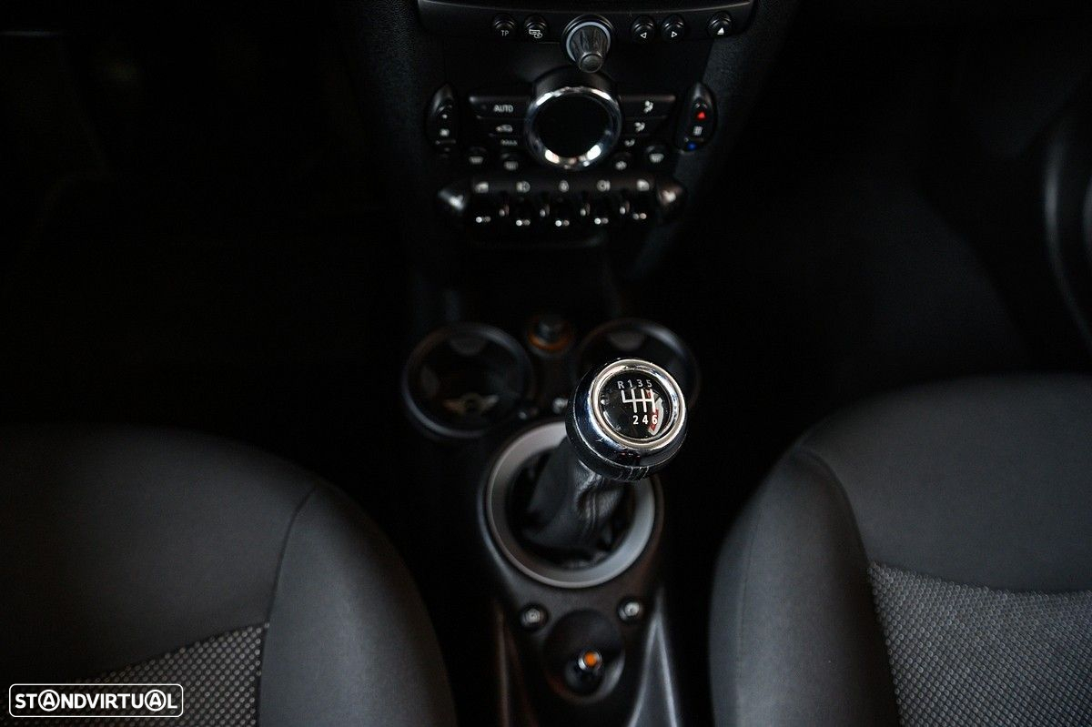 MINI 3 Portas Cooper D - 47
