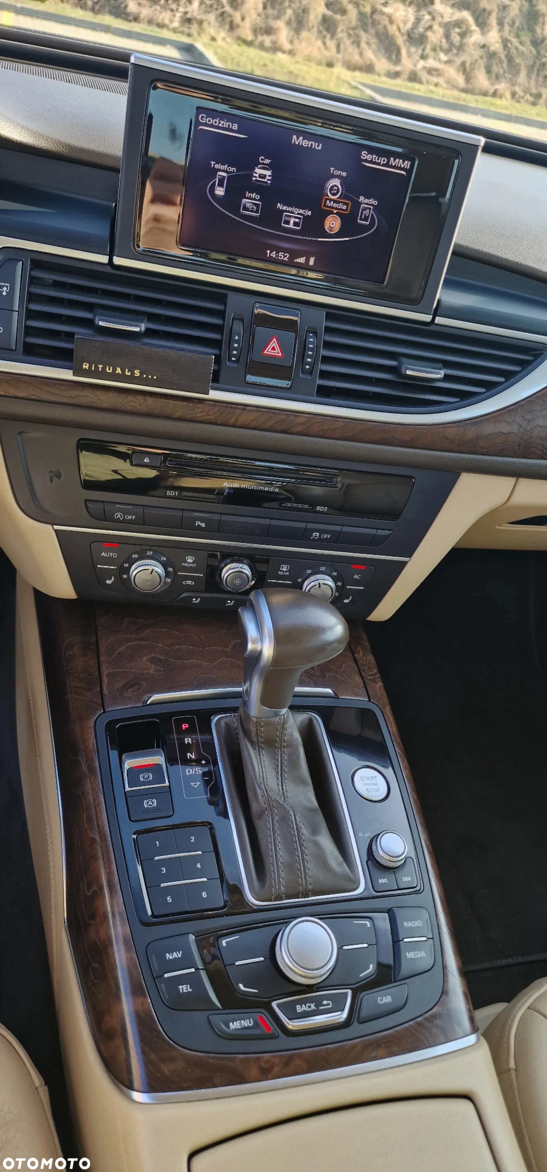 Audi A6 - 6