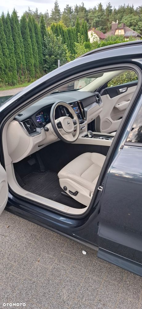 Volvo XC 60 T8 Plug-In Hybrid AWD Ultra Dark - 23