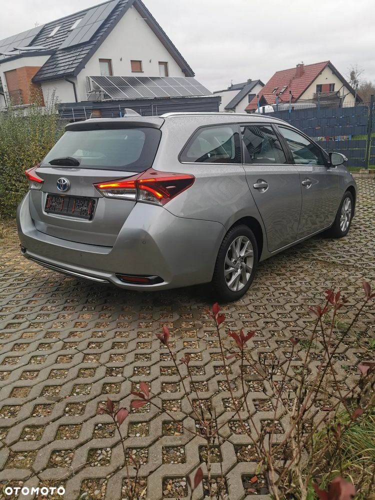 Toyota Auris - 12