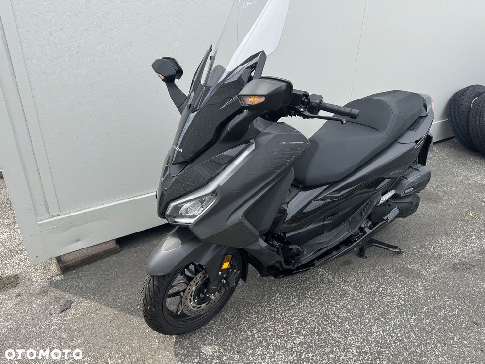 Honda NSS - 4
