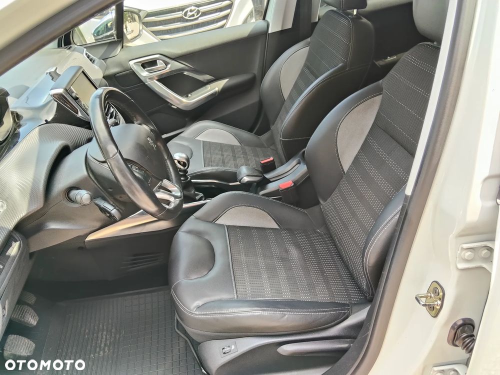 Peugeot 2008 e-HDi FAP 115 STOP & START Allure - 28