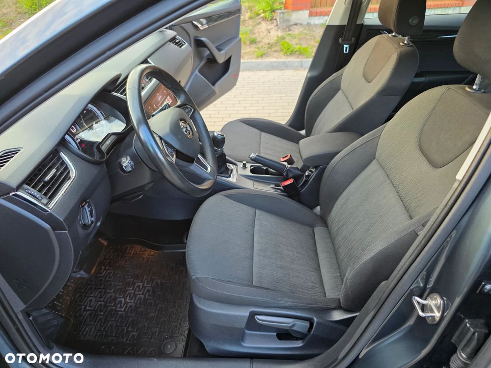 Skoda Octavia 1.4 TSI Style - 35