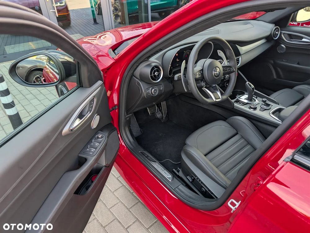 Alfa Romeo Giulia 2.0 Turbo Veloce - 9