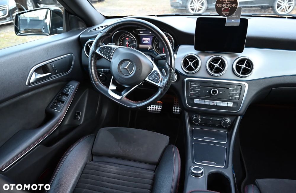 Mercedes-Benz CLA 200 7G-DCT AMG Line - 27