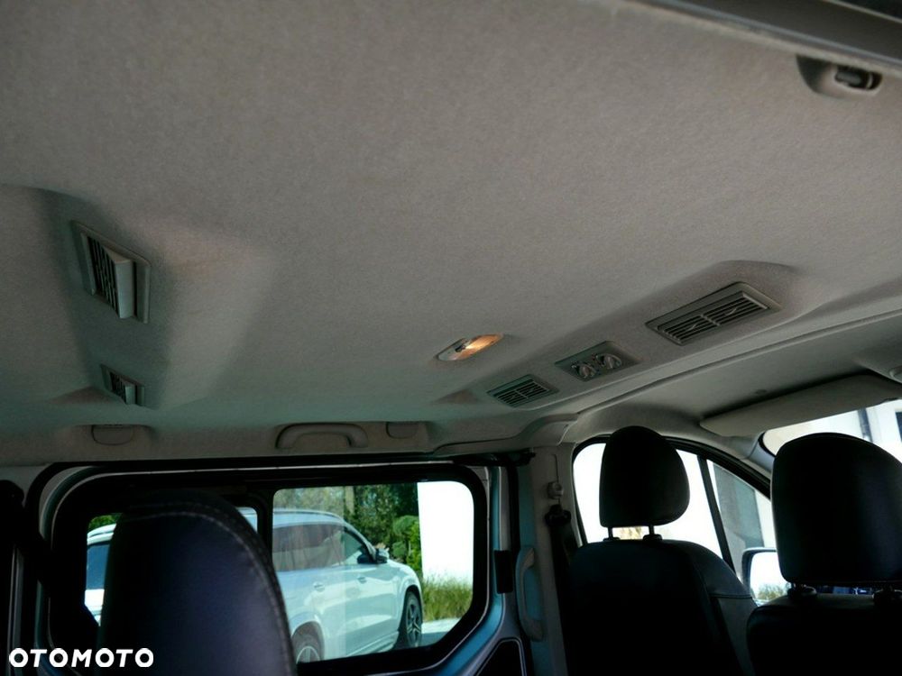 Opel Vivaro - 30