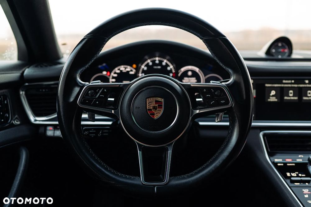 Porsche Panamera Standard - 9
