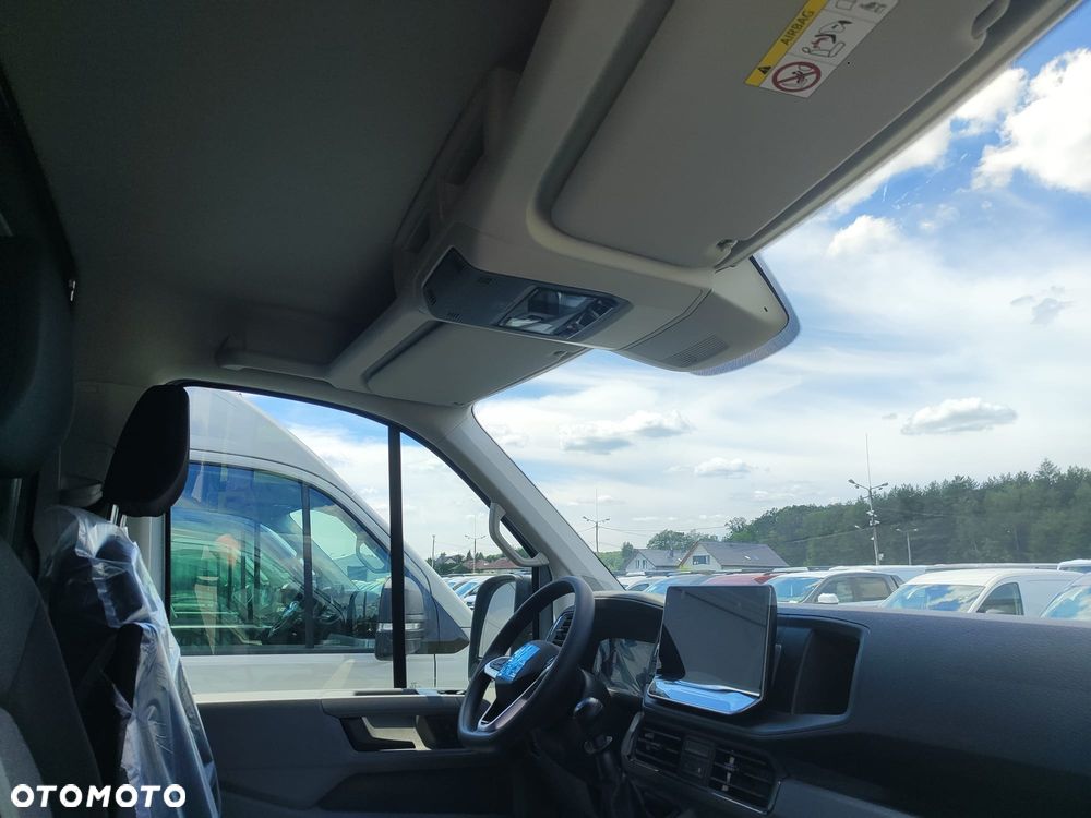 Volkswagen CRAFTER - 8