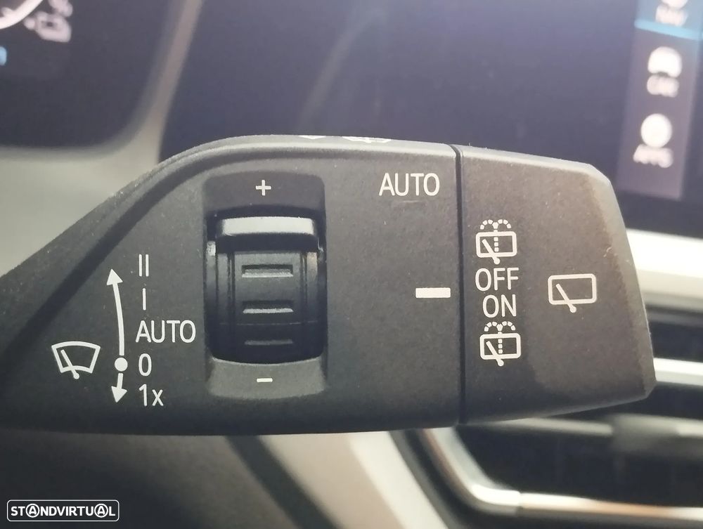 BMW 330 e Line Sport Auto - 24
