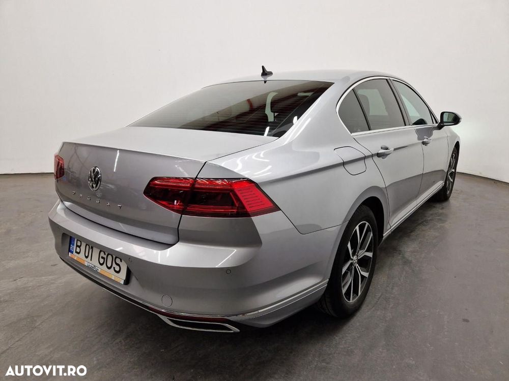 Volkswagen Passat - 4