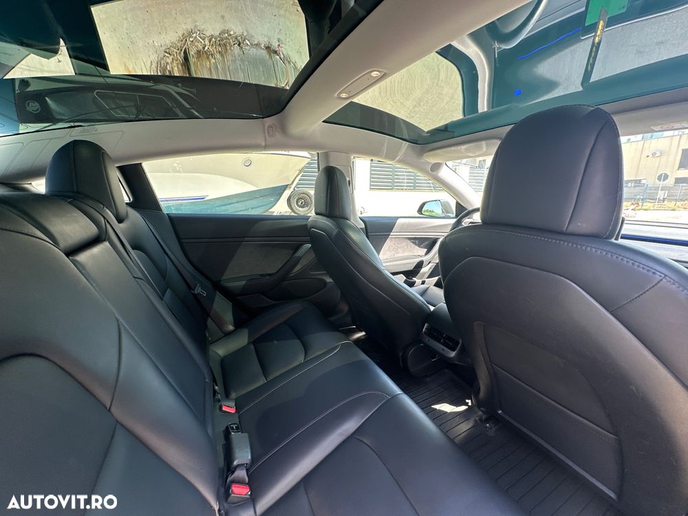 Tesla Model 3 - 19