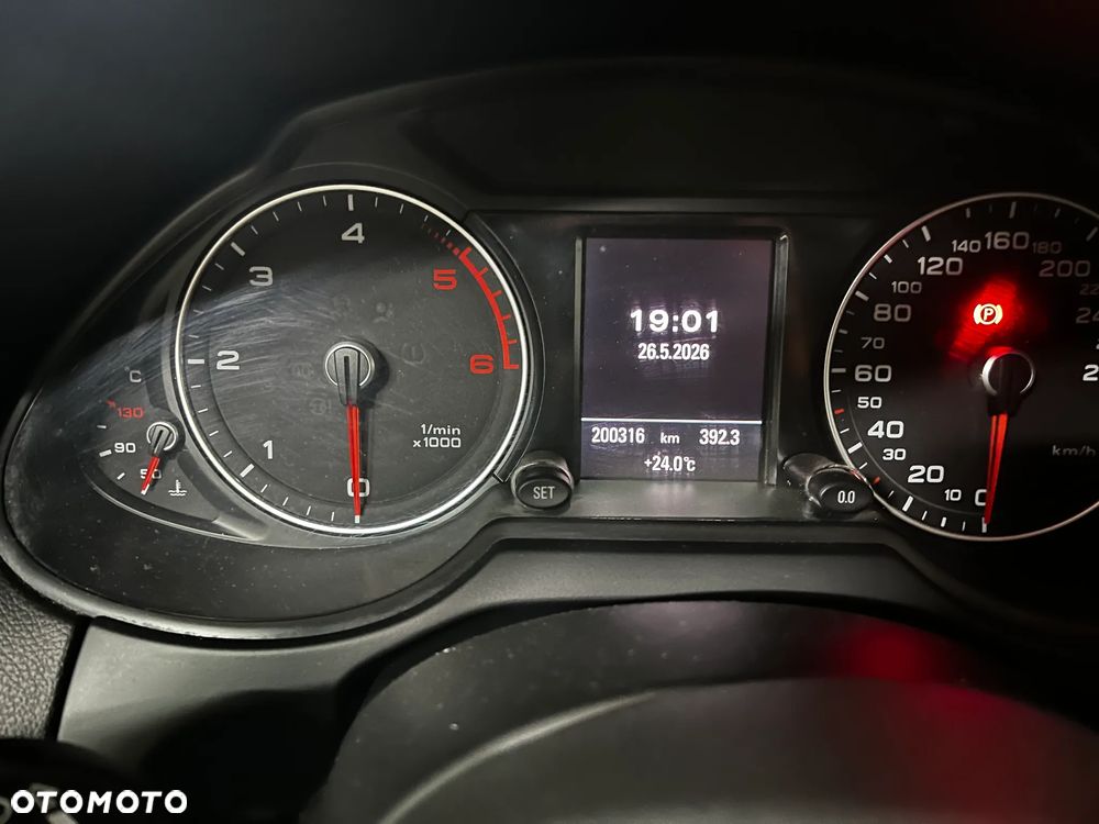 Audi Q5 2.0 TDI Quattro - 8