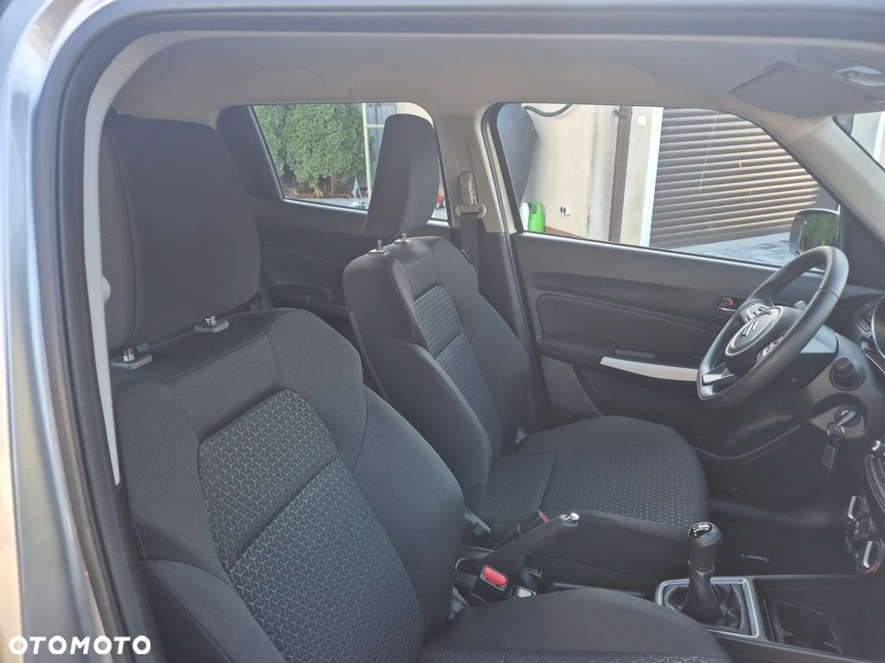 Suzuki Swift 1.2 Dualjet Hybrid Comfort - 9