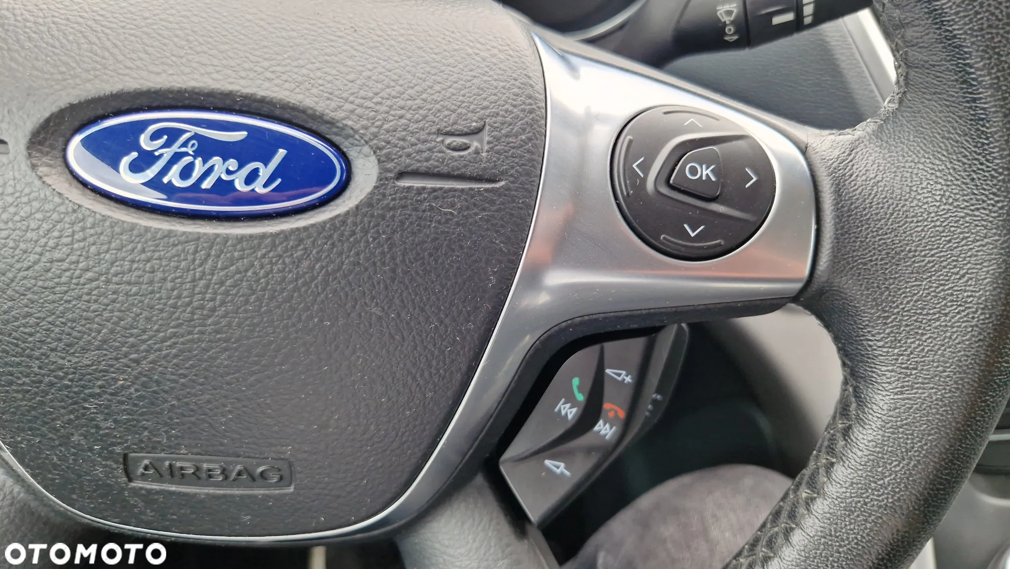 Ford C-MAX 1.6 EcoBoost Titanium - 19