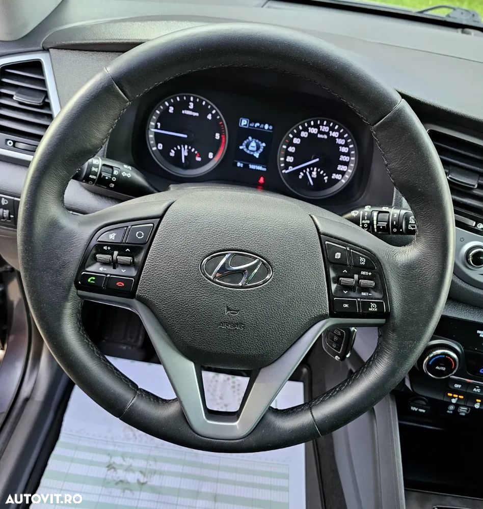 Hyundai Tucson blue 1.7 CRDi 2WD DCT Premium - 9