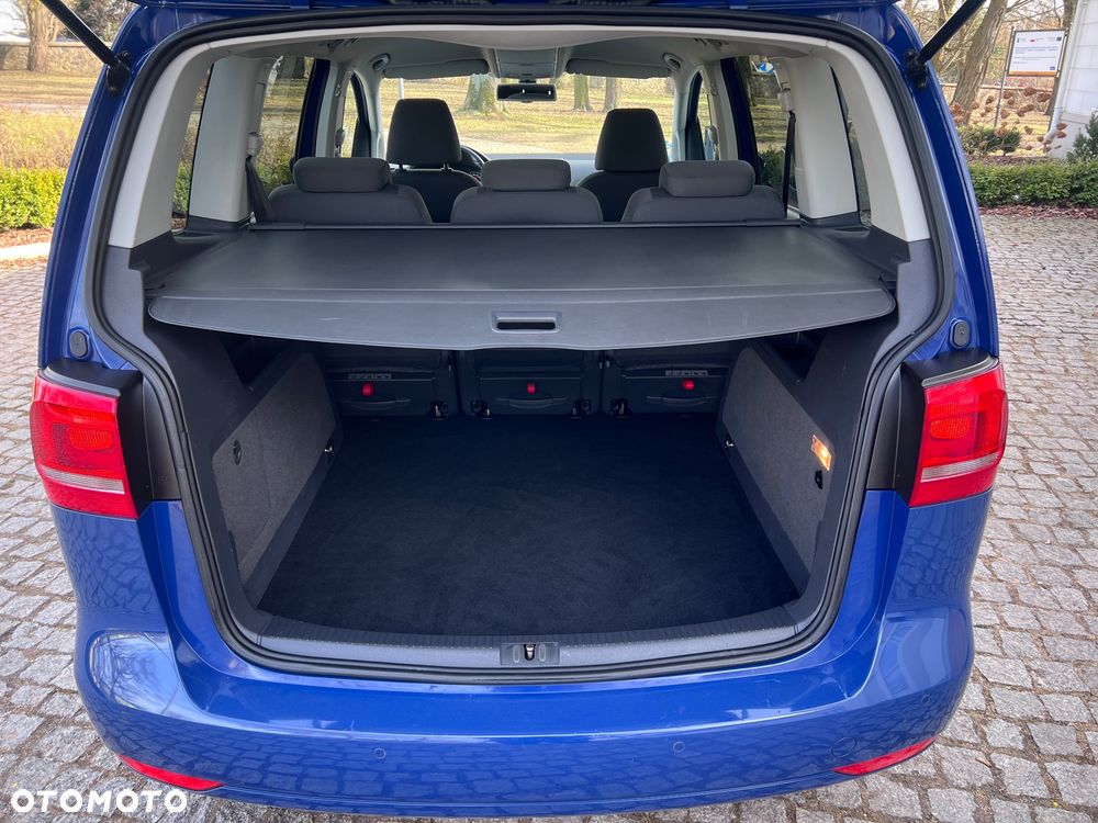 Volkswagen Touran 2.0 TDI DPF Life - 13