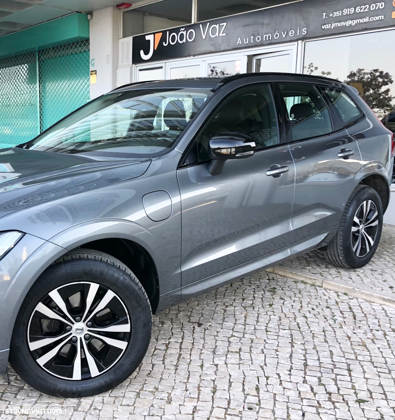 Volvo XC 60 2.0 T6 PHEV R-Design Expression AWD - 5