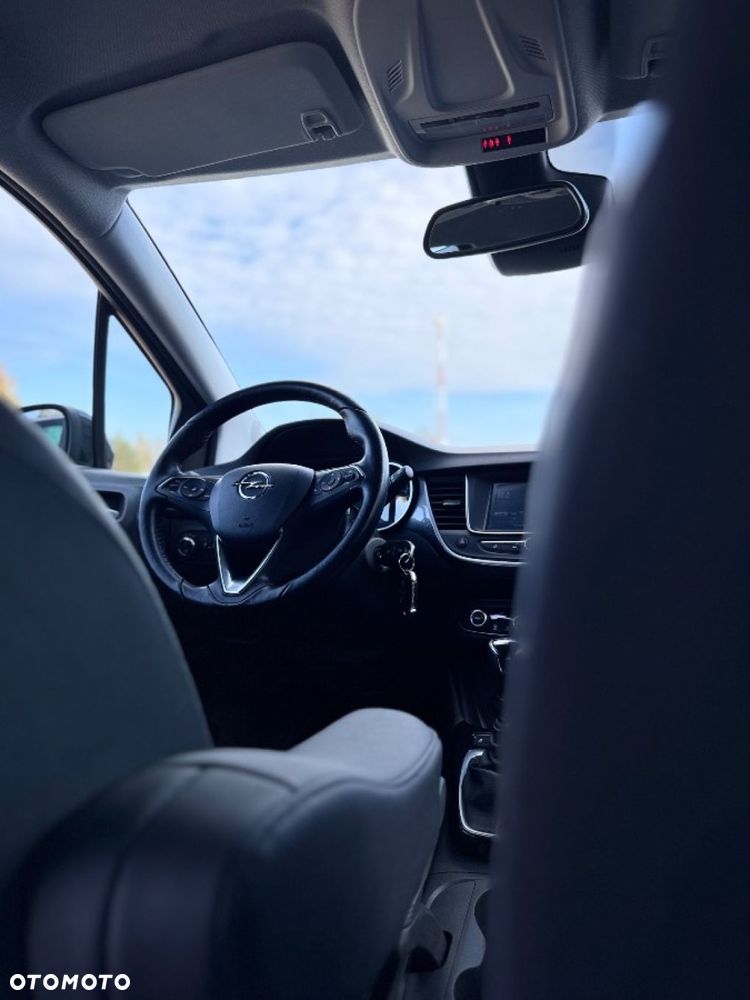 Opel Crossland X - 22