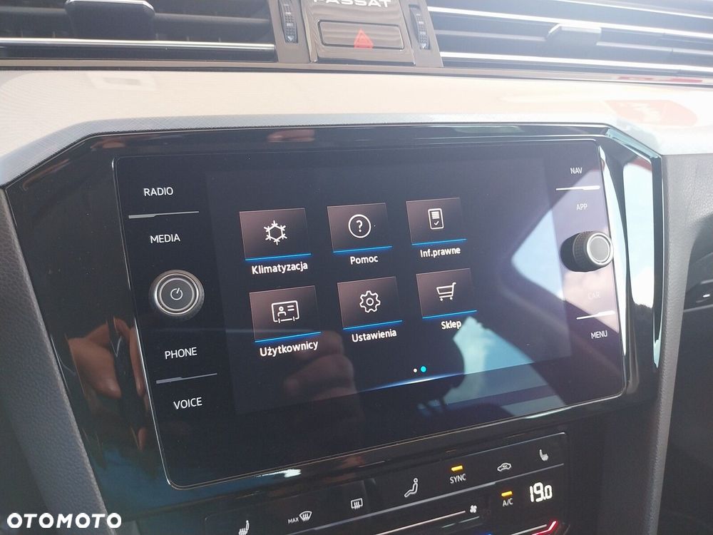 Volkswagen Passat Variant - 22