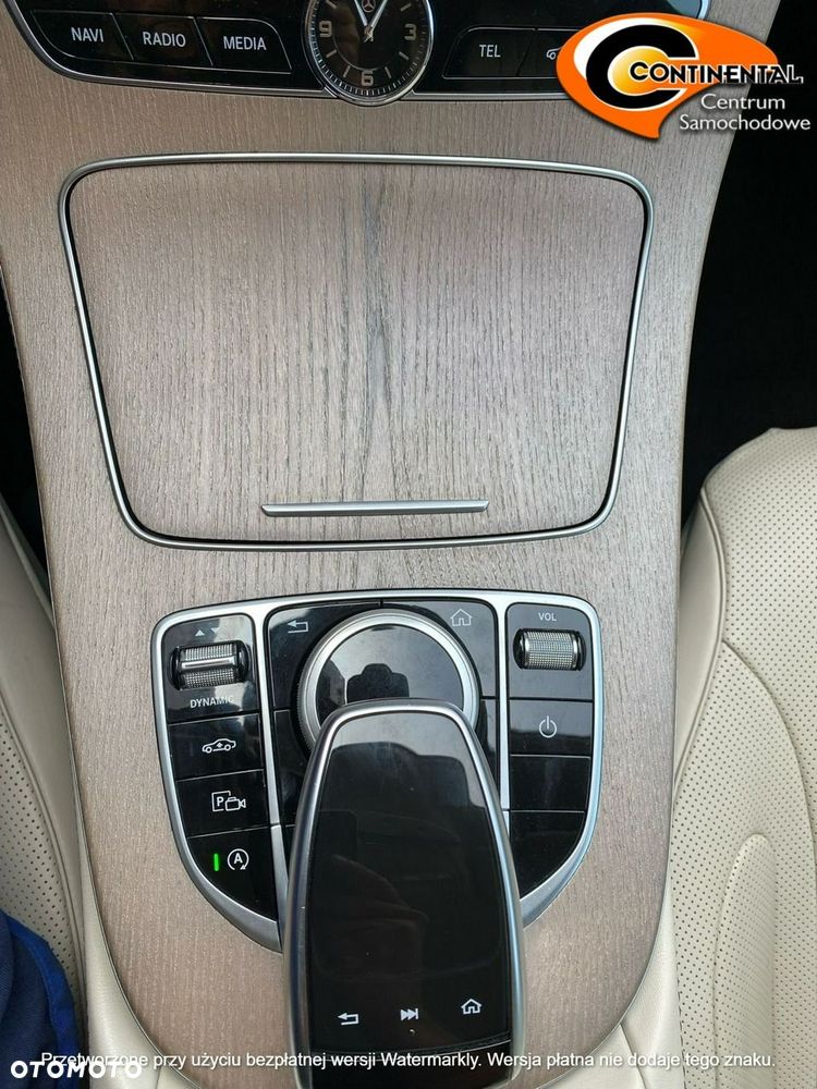 Mercedes-Benz CLS - 16